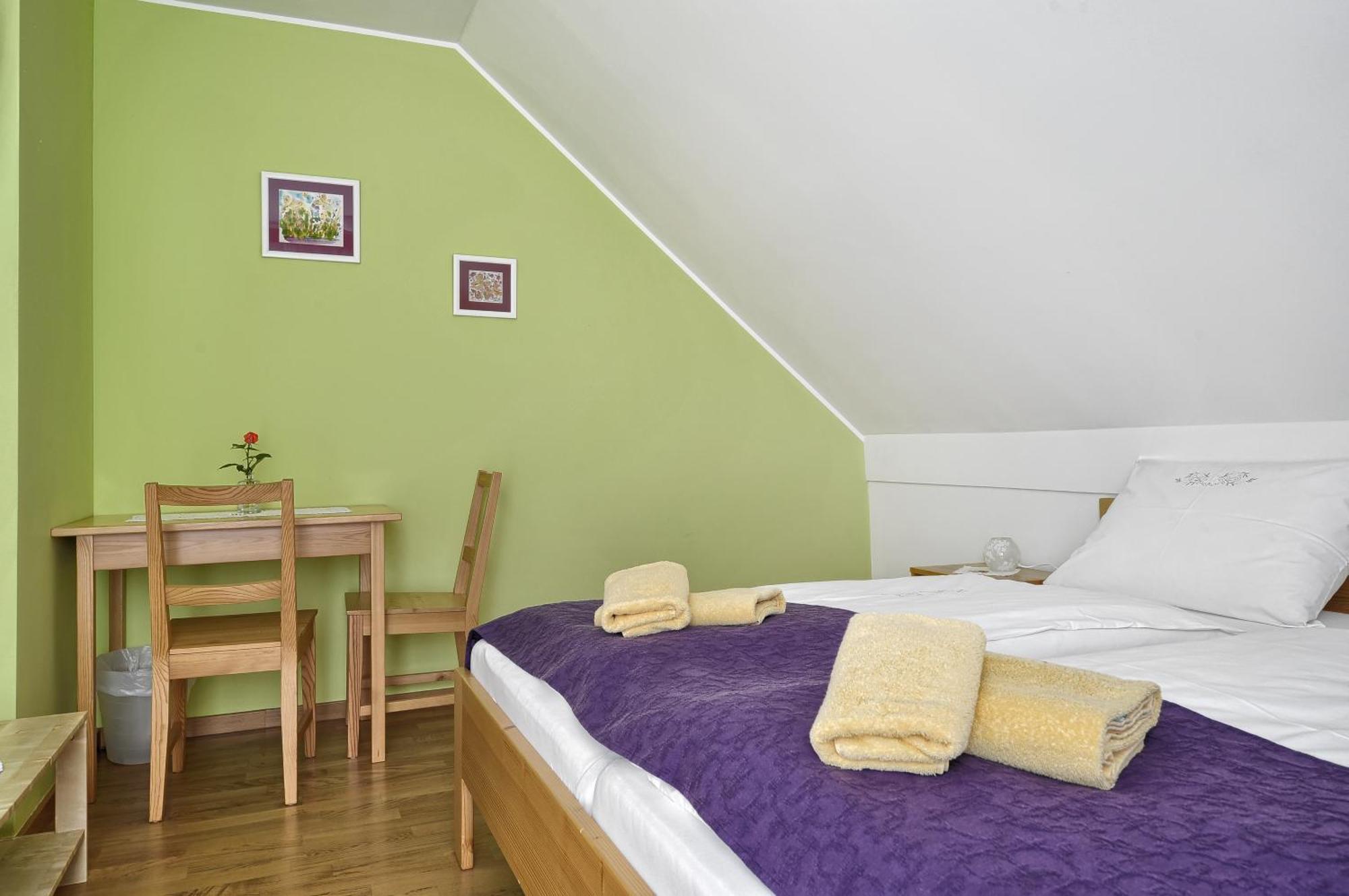 Farm Stay Jarc Vineyard Svecina الغرفة الصورة